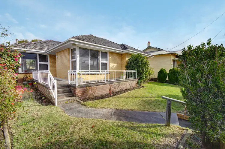 23 Roebuck Street, Newtown VIC 3220