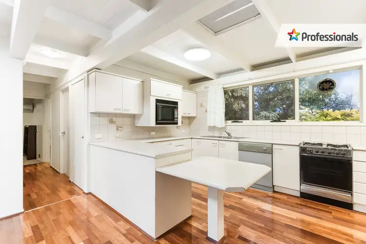 5 Pinewood Drive, Wantirna South VIC 3152