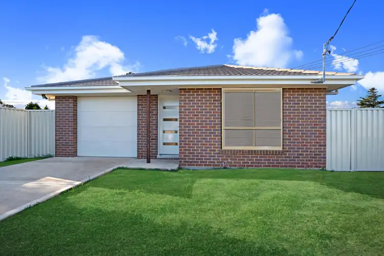 5 Frewin Avenue, Woodberry NSW 2322