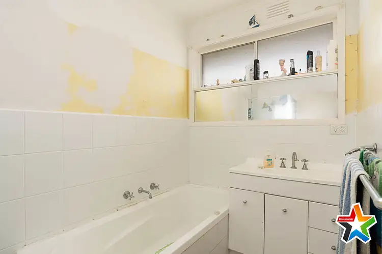 Fourth view of Homely house listing, 76 Carronvale Road, Mooroolbark VIC 3138