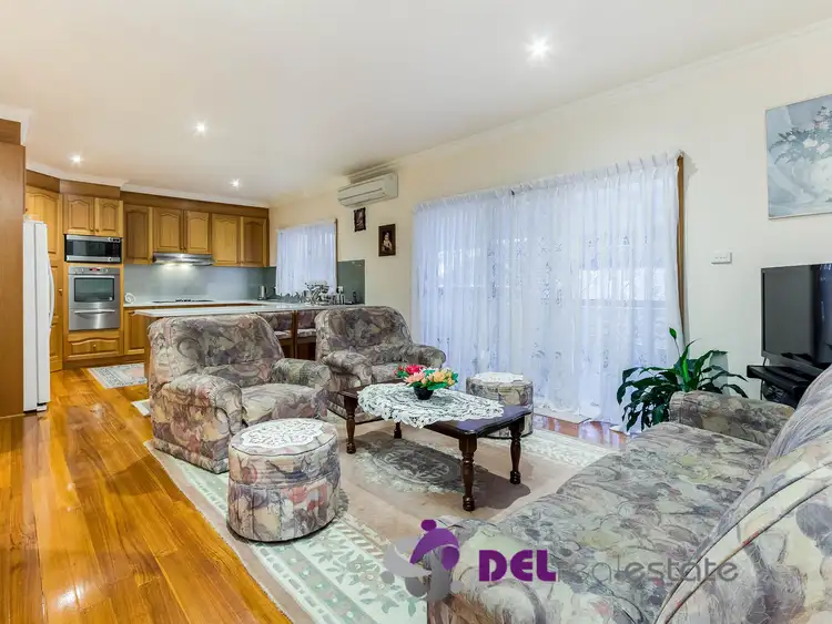 Fifth view of Homely house listing, 3 Pinto Close, Endeavour Hills VIC 3802