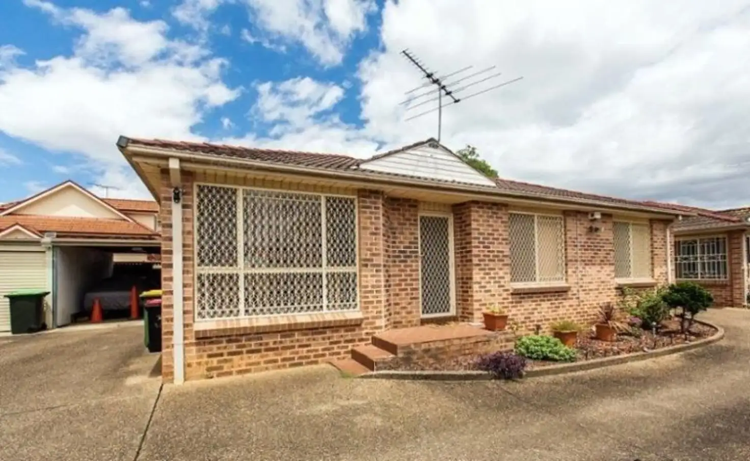 Main view of Homely villa listing, 3/90 Chester Hill Road, Bass Hill NSW 2197