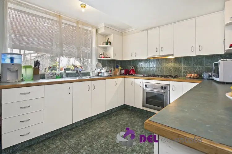 6 Riviera Street, Seaford VIC 3198