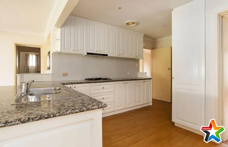 Fifth view of Homely house listing, 31 Birkenhead Drive, Kilsyth VIC 3137