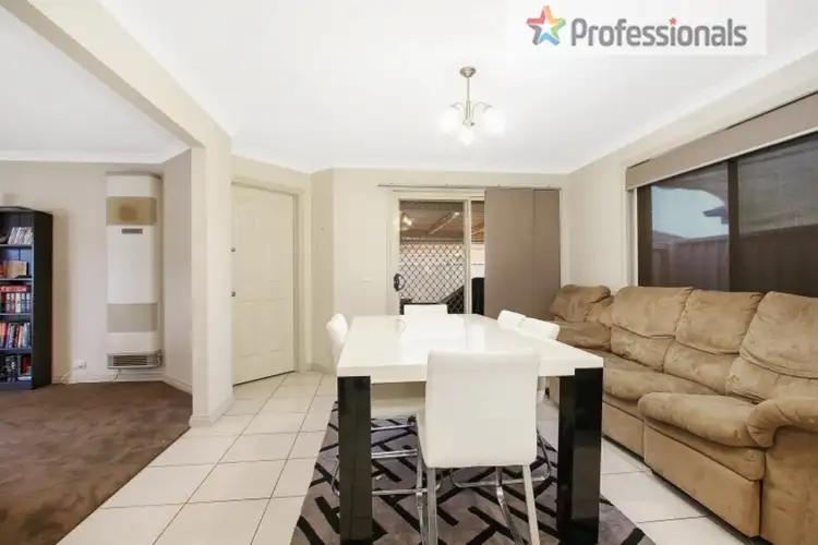 Fifth view of Homely house listing, 1 Dillagar Place, Springdale Heights NSW 2641