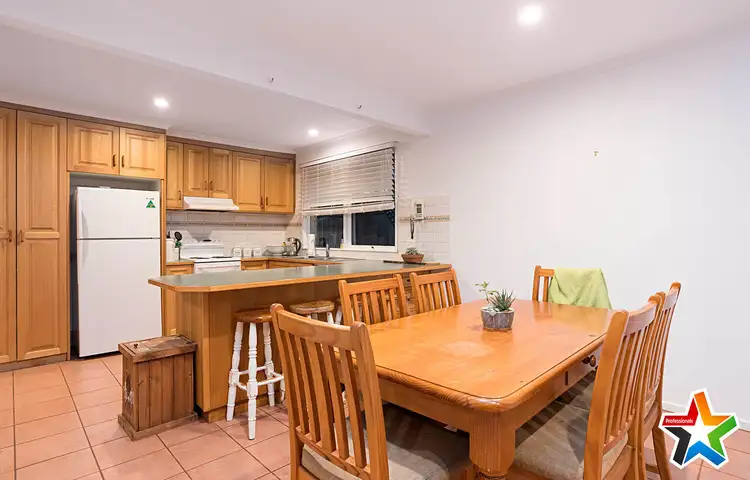 Fifth view of Homely house listing, 22 Cheriton Drive, Mooroolbark VIC 3138