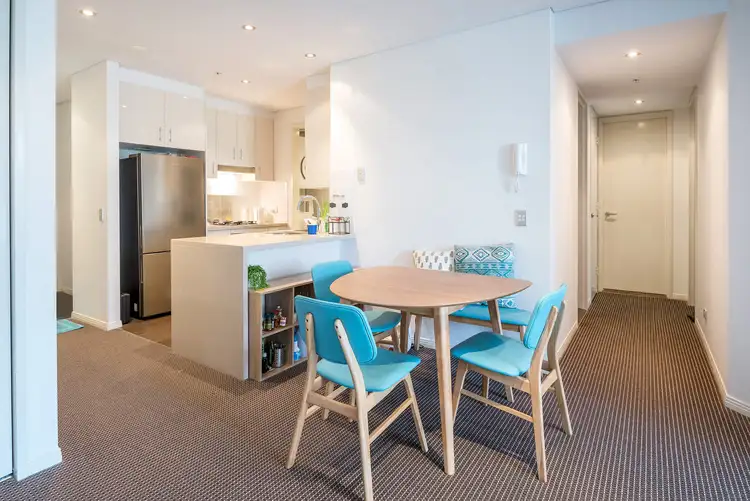501/2 Aqua Street, Southport QLD 4215