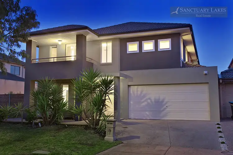 12 Crescendo Ridge, Sanctuary Lakes VIC 3030