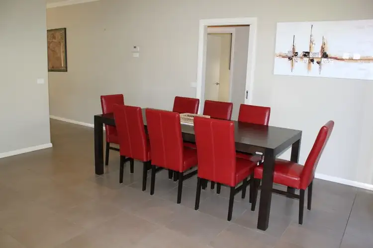 Fifth view of Homely villa listing, 2/335 Eighth Street, Mildura VIC 3500