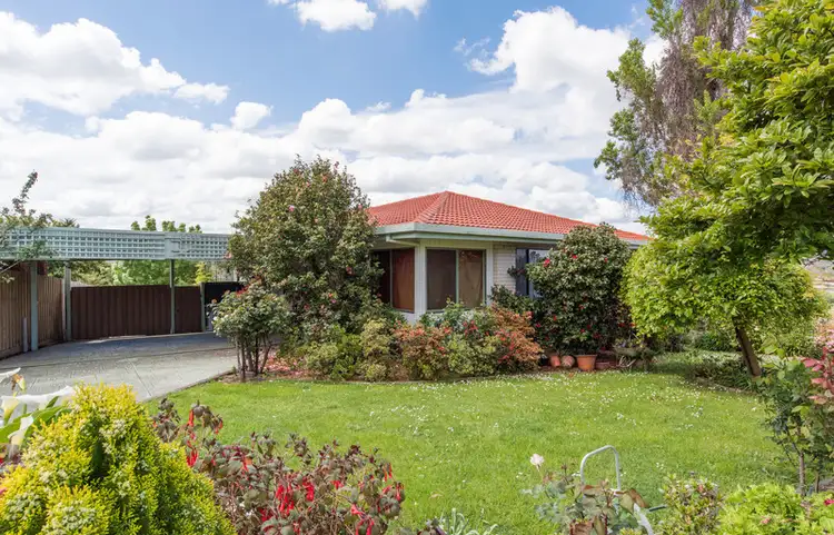 44 Struan Avenue, Mooroolbark VIC 3138