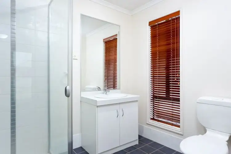 Seventh view of Homely house listing, 10 Walla Place, Glenfield Park NSW 2650