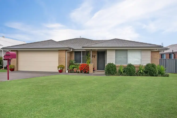 7 York Place, Raworth NSW 2321