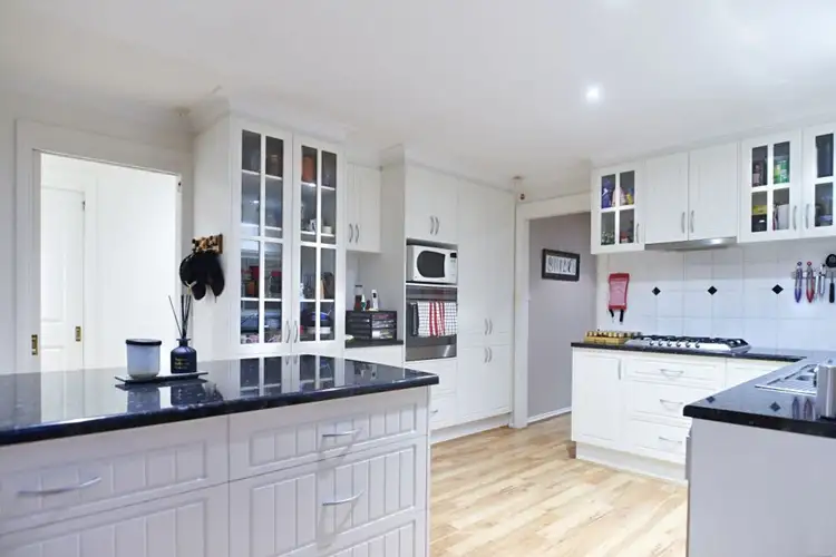 Sixth view of Homely house listing, 30 Silvan Crescent, Kialla VIC 3631