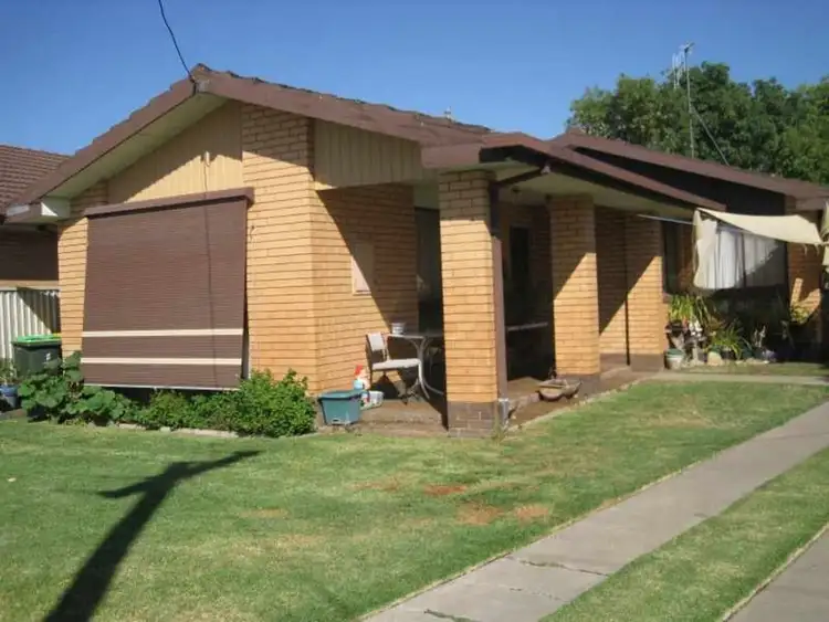 6 Fairless St, Shepparton VIC 3630