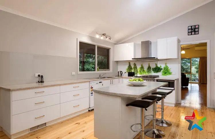Third view of Homely house listing, 9 Heath Avenue, Mount Evelyn VIC 3796