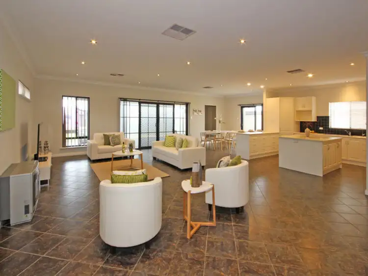 4 Farncomb Court, Largs North SA 5016