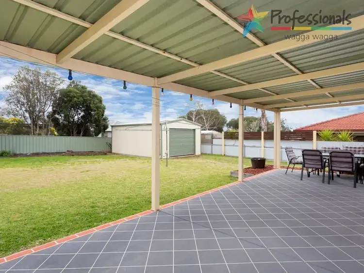 Sixth view of Homely house listing, 8 Avocet Drive, Wagga Wagga NSW 2650