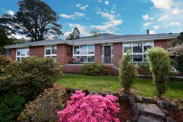 2-4 Henri Street, Warburton VIC 3799