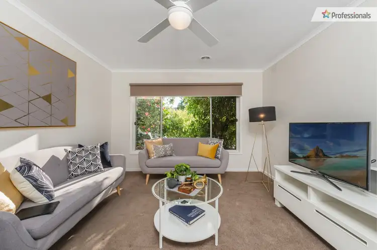 Second view of Homely house listing, 32 Laura Road, Knoxfield VIC 3180