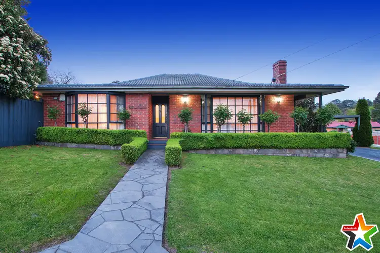 23 McDermott Avenue, Mooroolbark VIC 3138