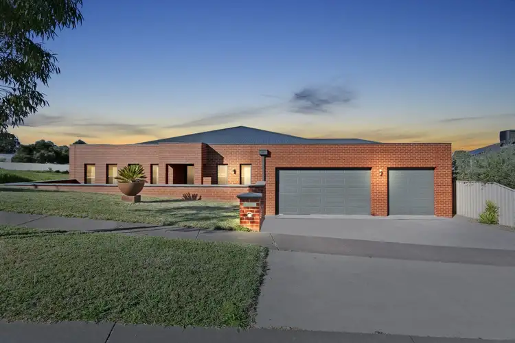 9 Charlbert Place, Strathfieldsaye VIC 3551