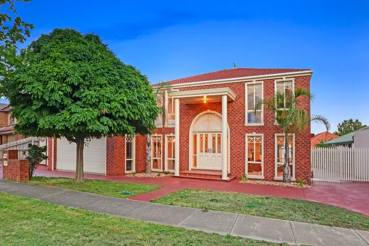 66 Royal Crescent, Hillside VIC 3037