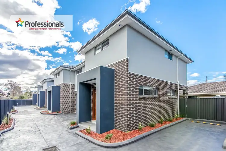 13 Brisbane Street, Oxley Park NSW 2760