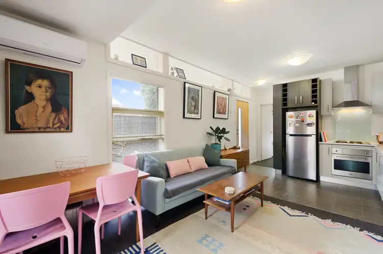 5 Bishop Street, Kingsville VIC 3012