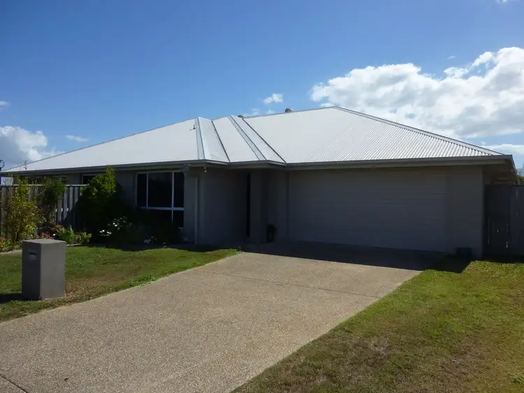 2/1 Hyams Way, Blacks Beach QLD 4740