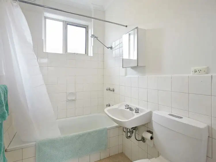 Sixth view of Homely apartment listing, 15/206 Canterbury Road, St Kilda West VIC 3182