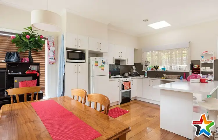 Fifth view of Homely house listing, 194 Lincoln Road, Croydon VIC 3136