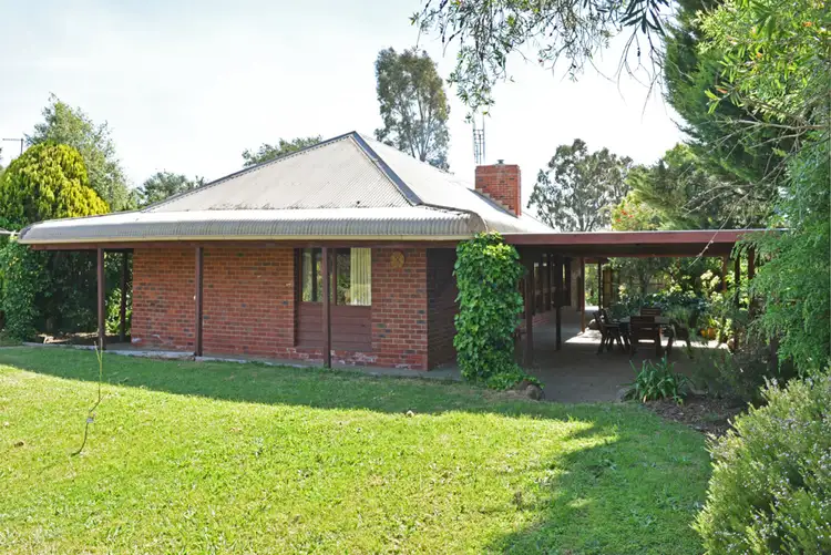 Main view of Homely house listing, 1 Alma Court, Kangaroo Flat VIC 3555