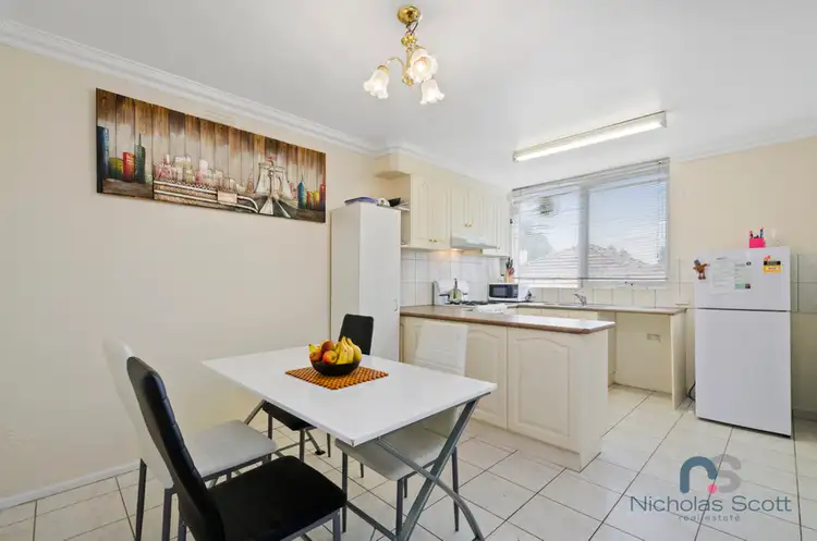 2/13 Alberta Street, West Footscray VIC 3012