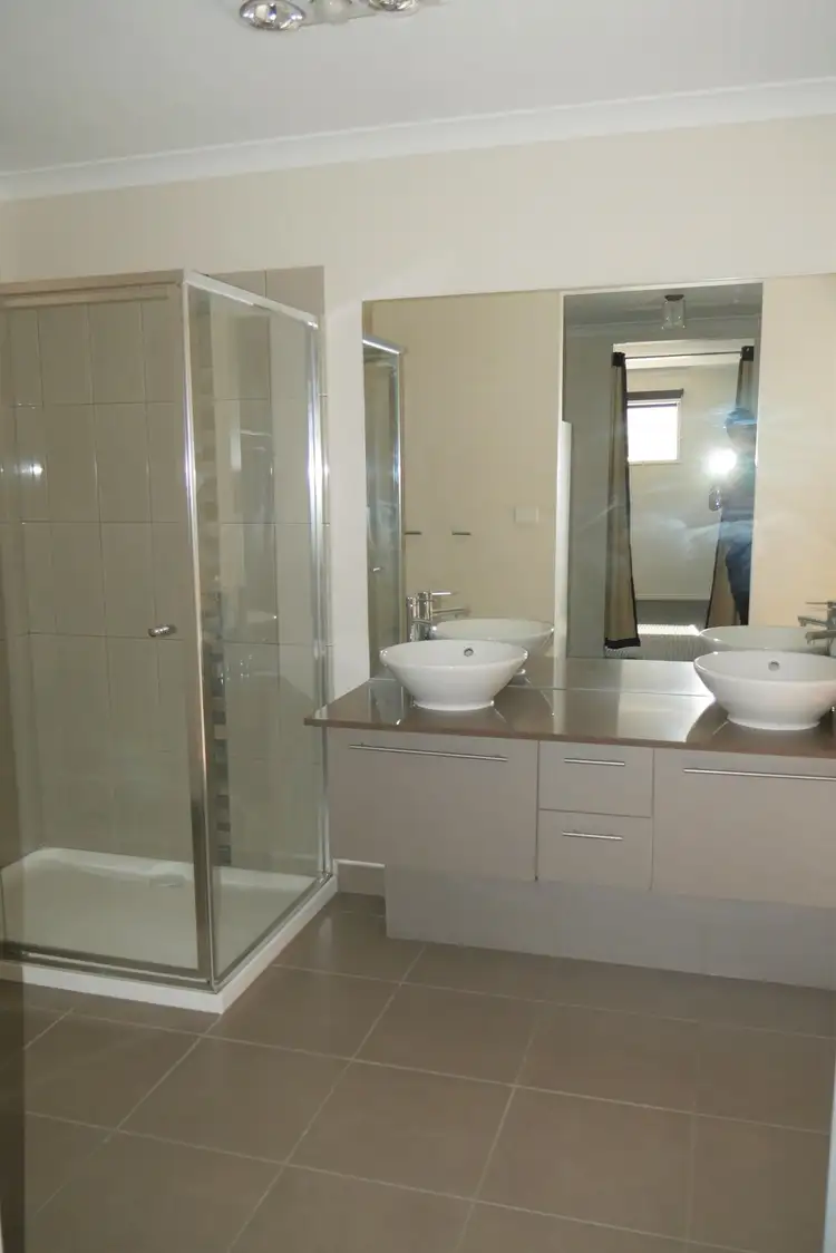 Fifth view of Homely house listing, 34 Brambuck Avenue, Kialla VIC 3631