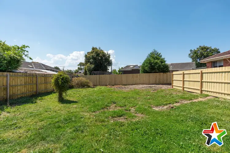 13a Saxon Drive, Mooroolbark VIC 3138