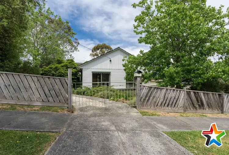 Fourth view of Homely house listing, 15 Carawa Street, Mooroolbark VIC 3138