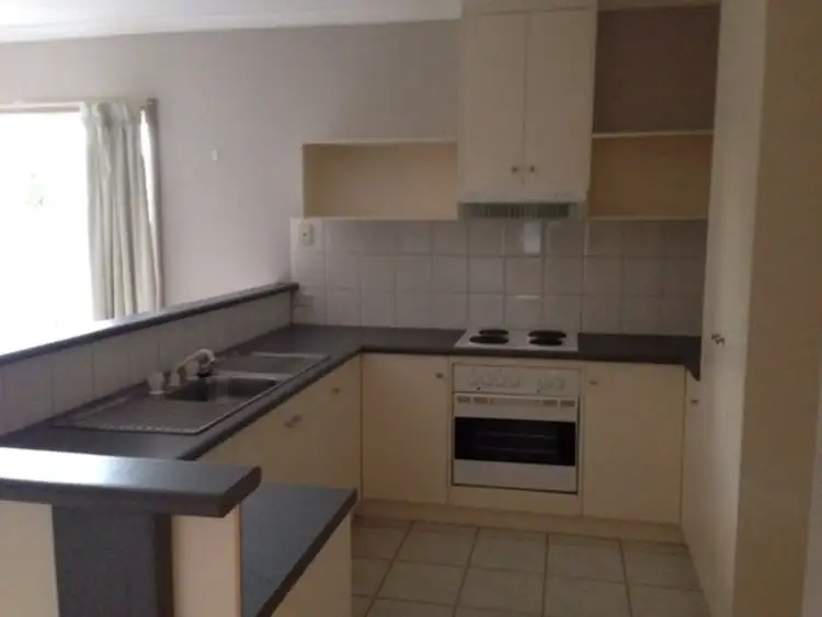 Second view of Homely unit listing, 2/9 Lawson Drive, Cobram VIC 3644