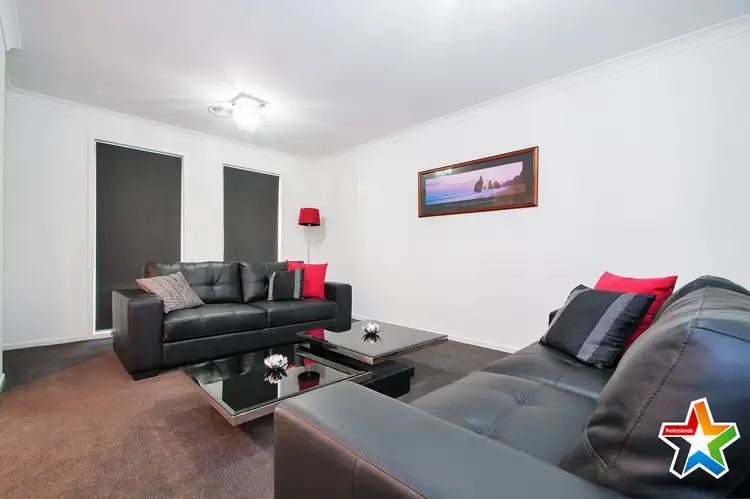 Second view of Homely house listing, 41 Tiverton Circuit, Mooroolbark VIC 3138