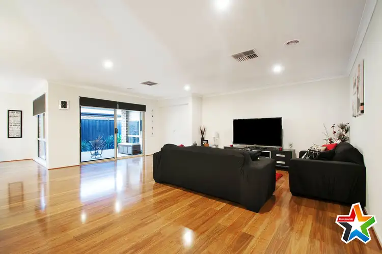 Sixth view of Homely house listing, 41 Tiverton Circuit, Mooroolbark VIC 3138