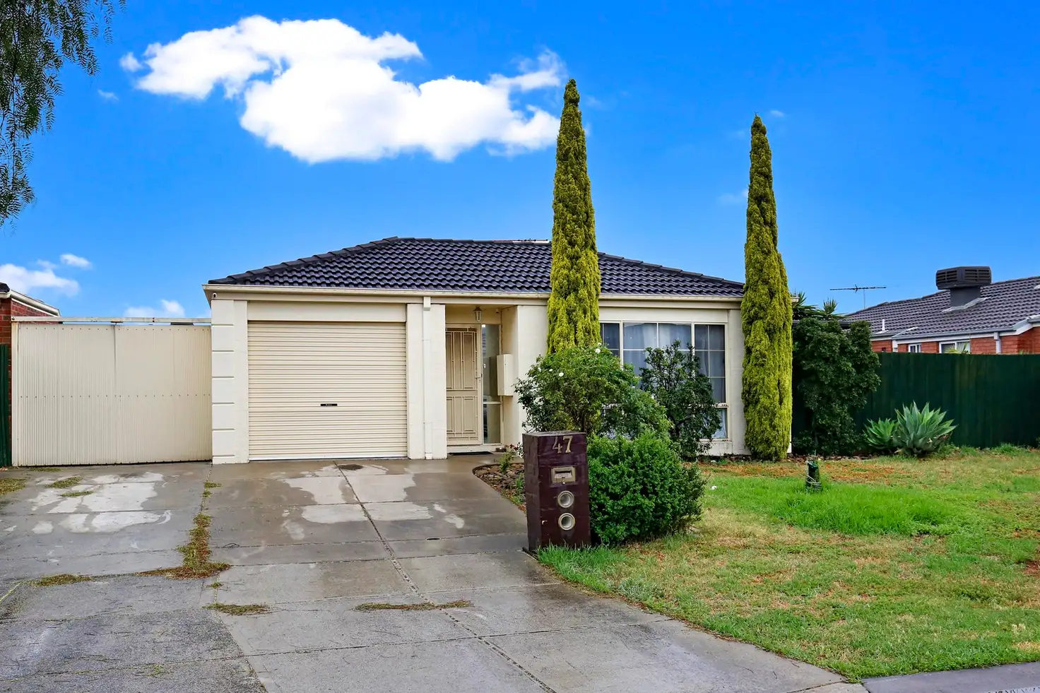 Main view of Homely house listing, 47 Brindalee Way, Hillside VIC 3037