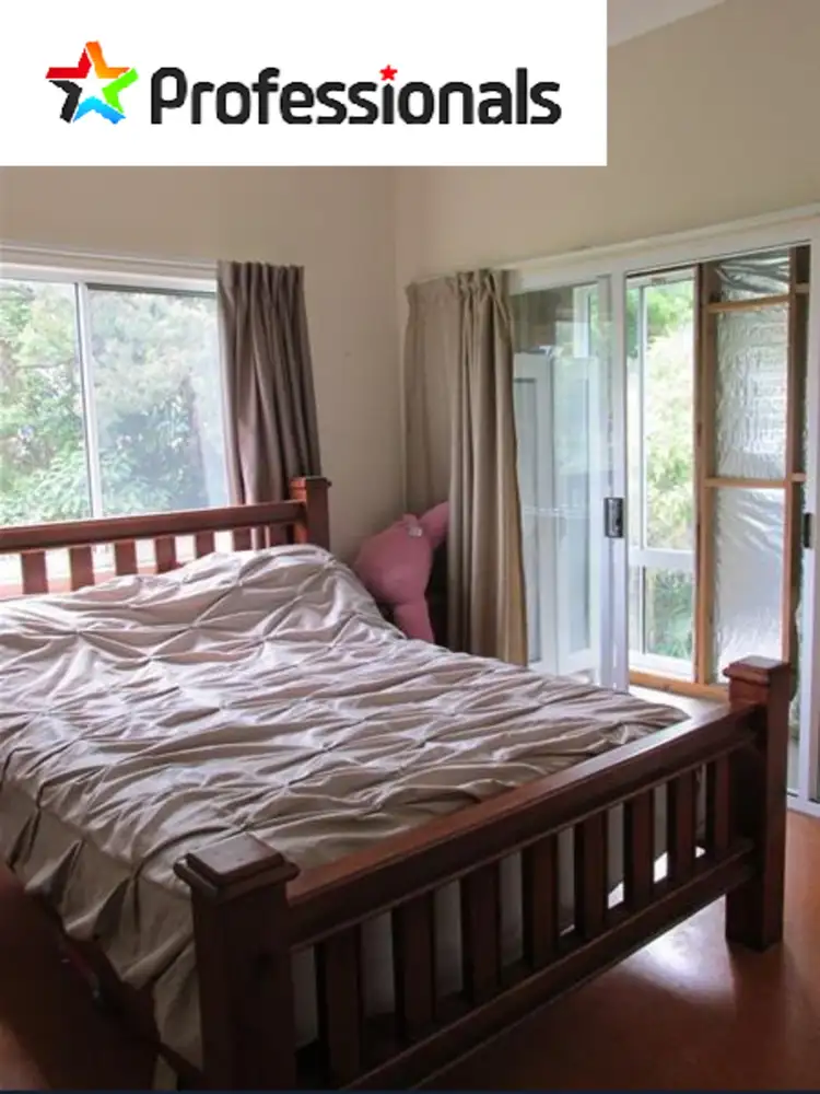 Fourth view of Homely house listing, 2 Citron Street, Macleay Island QLD 4184