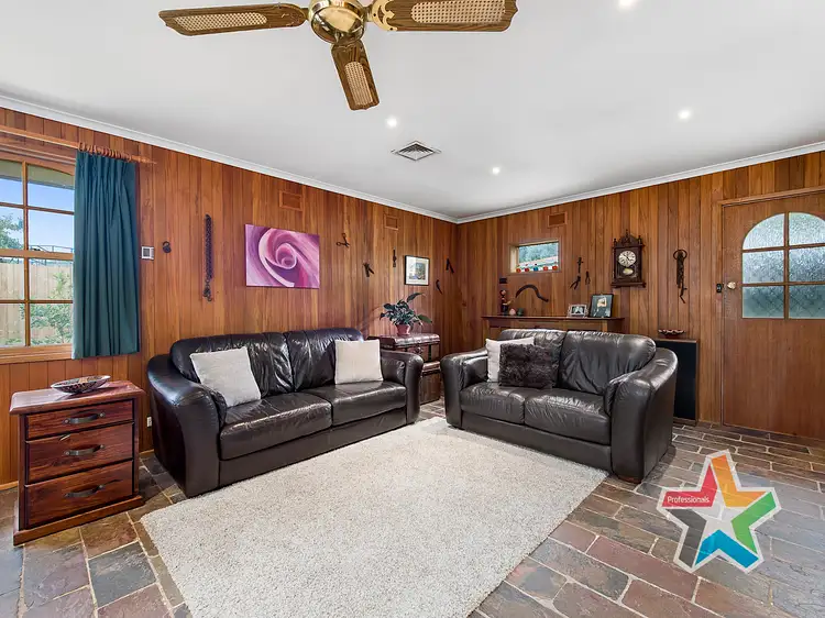 Fifth view of Homely house listing, 1 Heathfield Court, Croydon VIC 3136