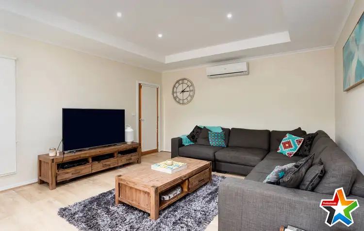 Second view of Homely house listing, 5a Wyuna Walk, Mooroolbark VIC 3138
