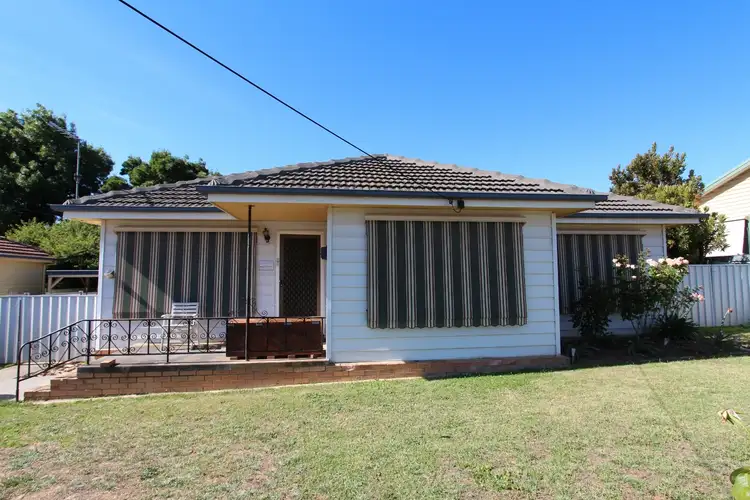 3 Ford Street, Kangaroo Flat VIC 3555