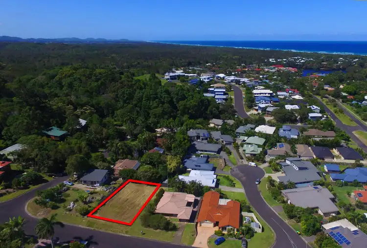 42 Banool Circuit, Ocean Shores NSW 2483