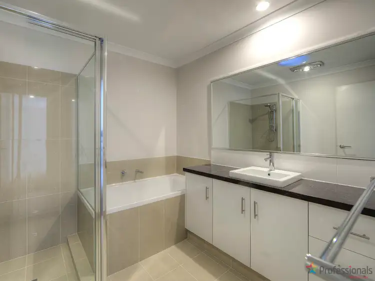 Fourth view of Homely house listing, 5/39 Edinburgh Road, Forrestfield WA 6058