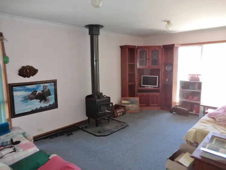 Fifth view of Homely house listing, 8 Storer Court, Swan Hill VIC 3585