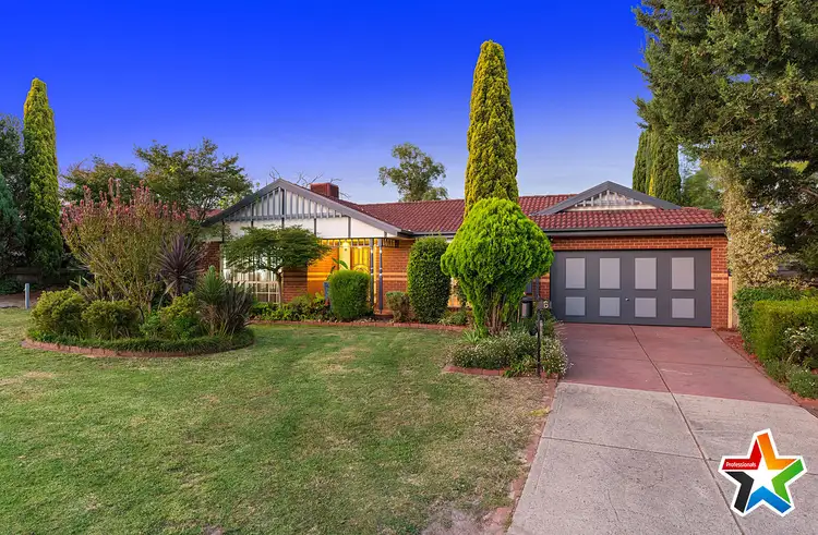 6 Windsor Park Rise, Mooroolbark VIC 3138