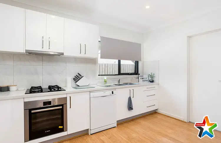 Fifth view of Homely unit listing, 2/9 Blackburn Road, Mooroolbark VIC 3138