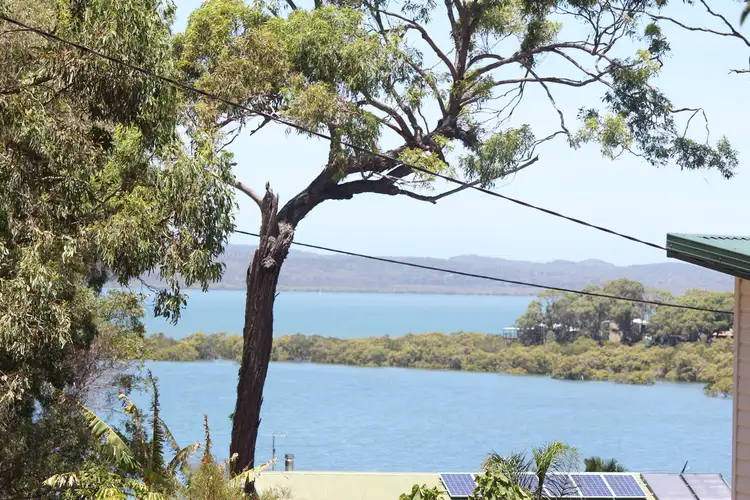 208-210 kate Street, Macleay Island QLD 4184